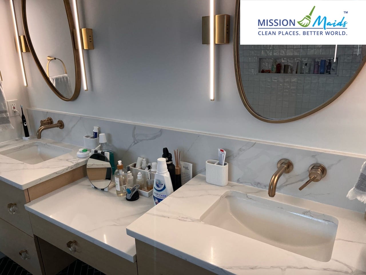 Standard House Cleaning - Clean bathroom vanities