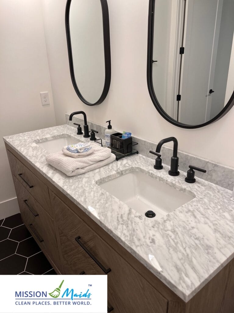 Standard House Cleaning - Clean bathroom vanity